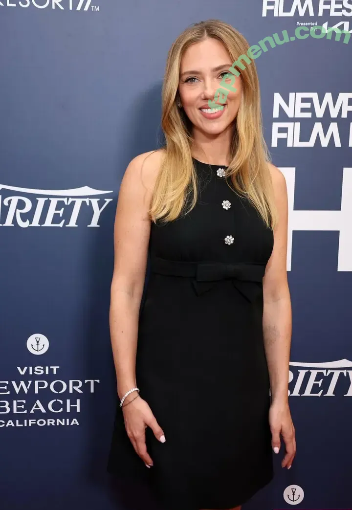 Scarlett Johansson nude photo #3849 (scarlettjohanson / scarlettjohanssonworld)