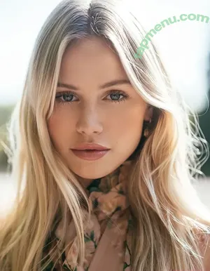 Scarlett Leithold / scarlett nude photo #0164