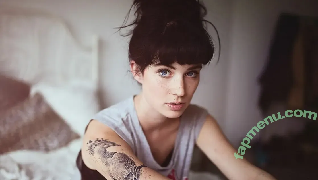 Scarlett Simoneit nude photo #0002 (Scarlett Simoneit)