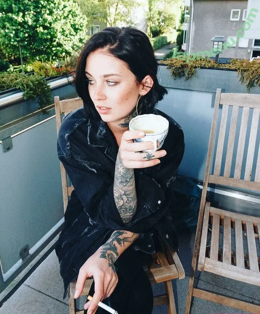 Scarlett Simoneit nude photo #0008 (Scarlett Simoneit)