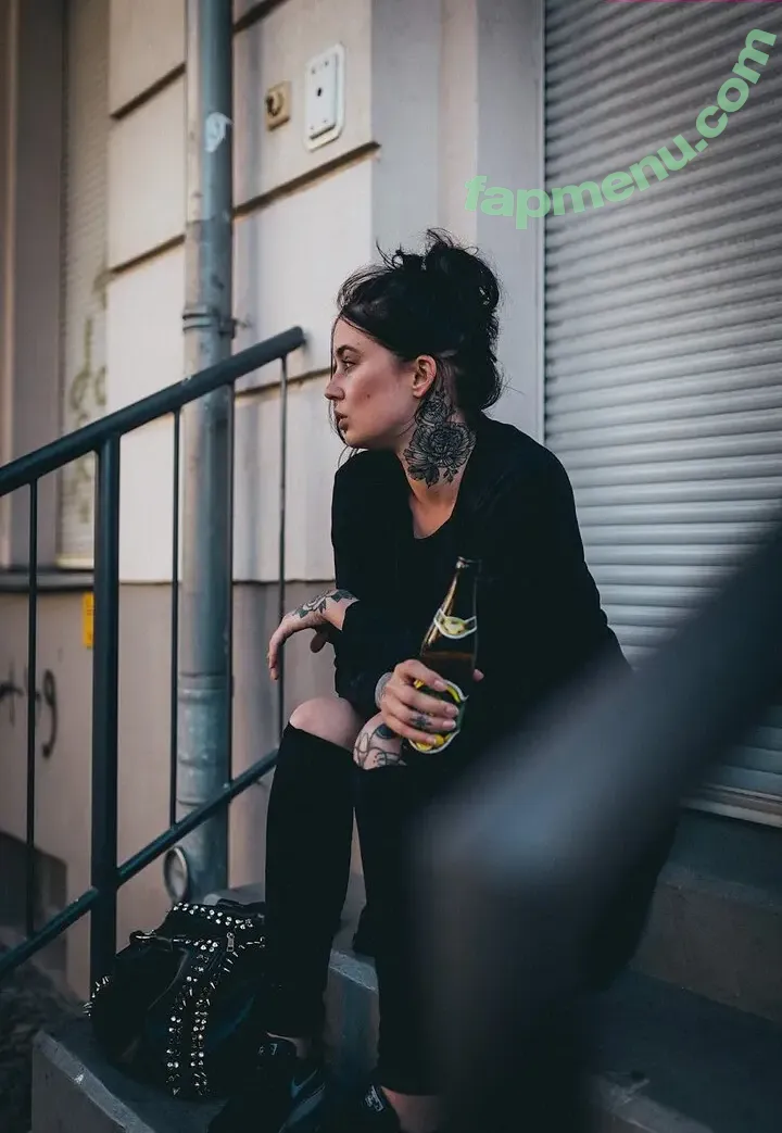 Scarlett Simoneit nude photo #0009 (Scarlett Simoneit)