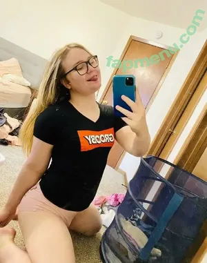 Scarlett Williams / S_Williamsxxx / scarlett_williams / xx_ScarlettWilliams_xx nude photo #0243