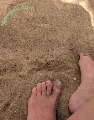 scarlettandtyrell / x_scarlettandtyrell_x nude photo #0021