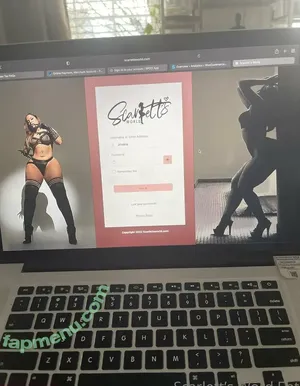 scarlettcakez / the_scarlett_fever nude photo #0019