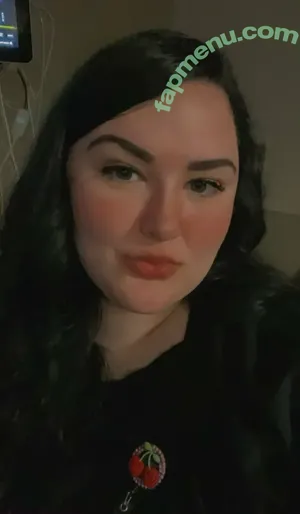 scarlettspells20 / scarlettscorpio2.0 nude photo #0002