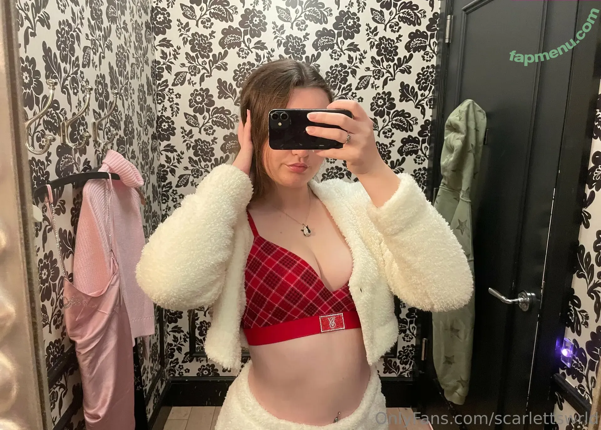 scarlettswrld nude photo #0034 (scarlettsworld)