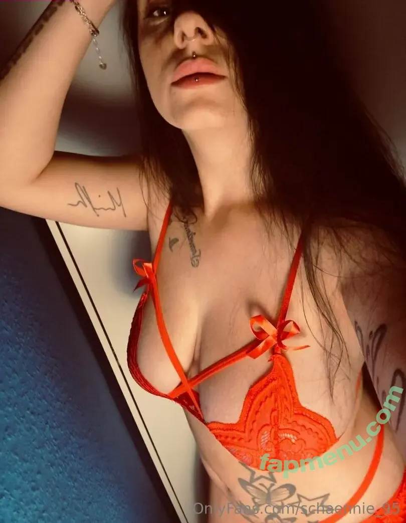 Schaennie_95 nude photo #0085 (schaennie_)