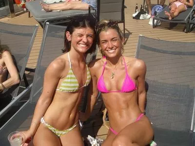 Schlenker Sisters / Hopie and Hannah / hopie.schlenker nude photo #0368