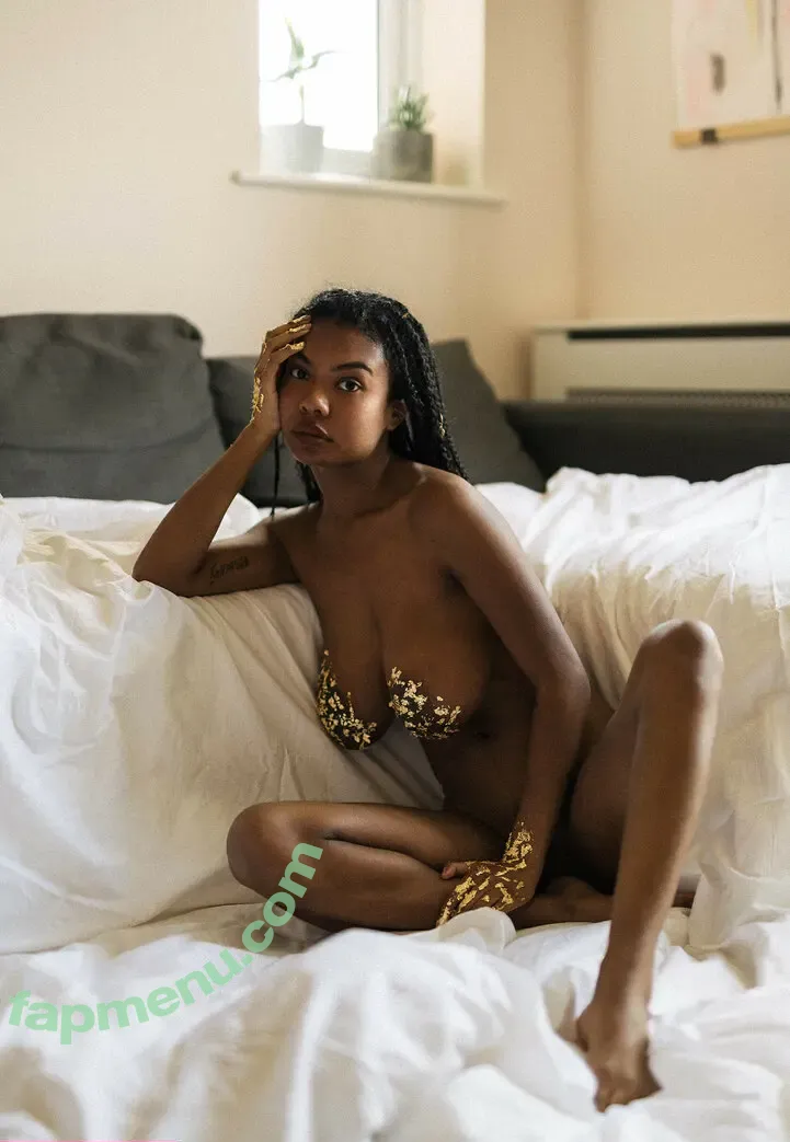 SchwiftyLove nude photo #0014 (FionaRabbit)