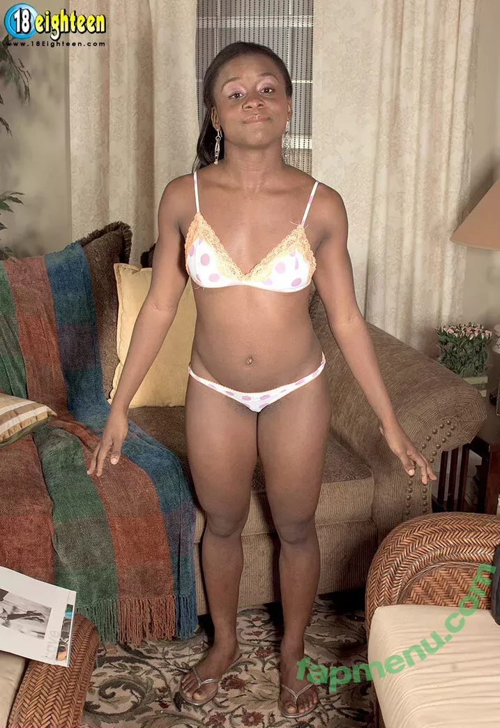 scorepass nude photo #3114 (gina_gerson / valentina_ginagerson_official)