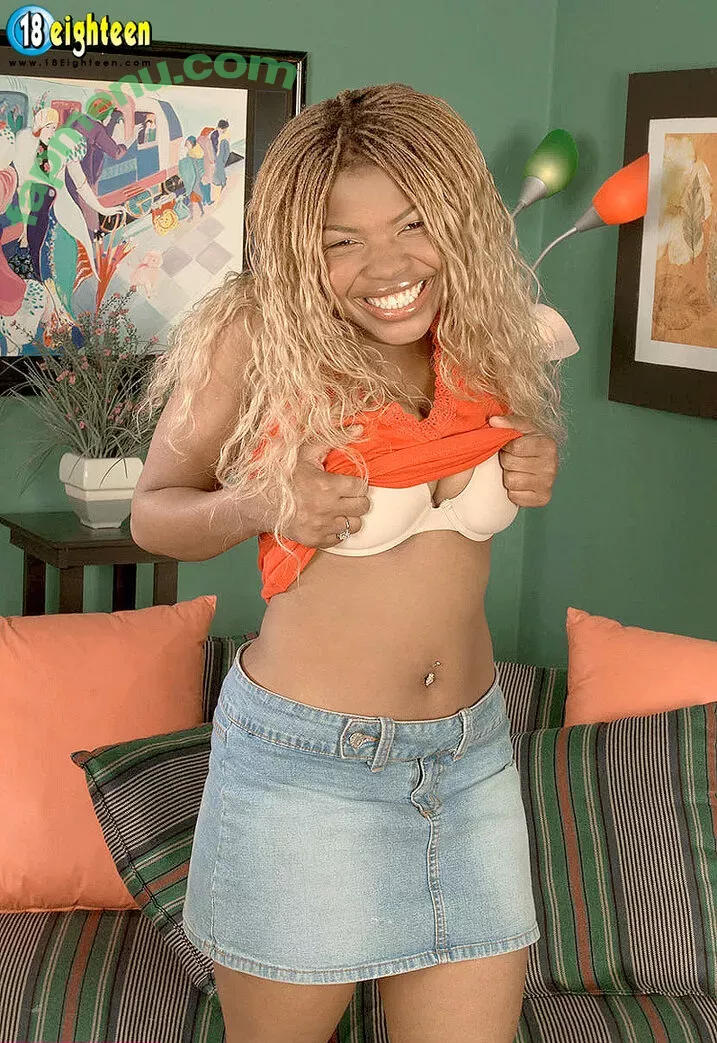 scorepass nude photo #3831 (gina_gerson / valentina_ginagerson_official)