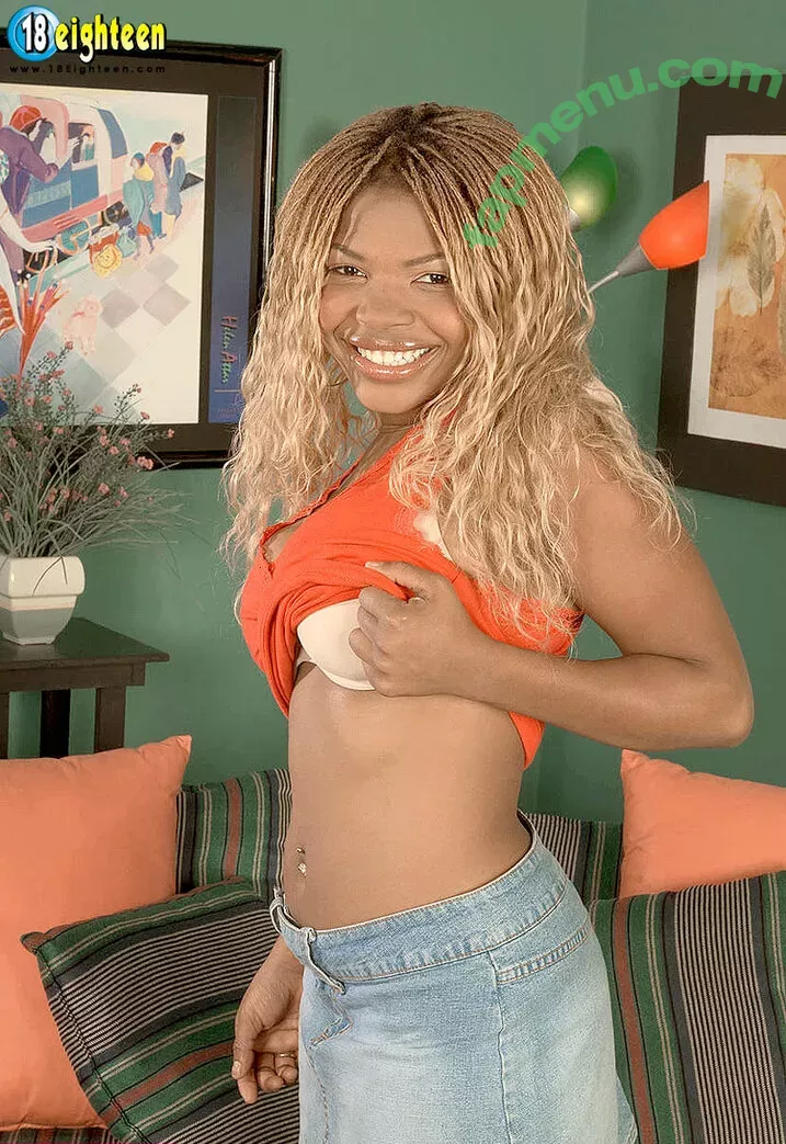 scorepass nude photo #3882 (gina_gerson / valentina_ginagerson_official)