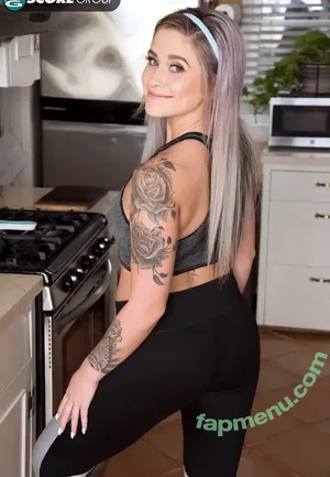 scorepass / gina_gerson / valentina_ginagerson_official nude photo #5429