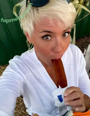 Scorpio_Karen18 / The_Farm_Chick / scorpio_karen nude photo #0009