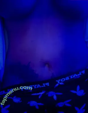 Scorpio_Karen18 / The_Farm_Chick / scorpio_karen nude photo #0015