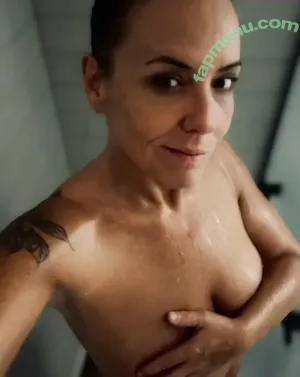 Scorpio_Karen18 / The_Farm_Chick / scorpio_karen nude photo #0036