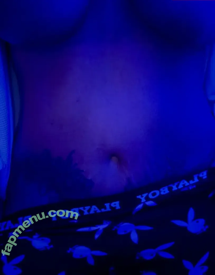 Scorpio_Karen18 nude photo #0015 (The_Farm_Chick / scorpio_karen)