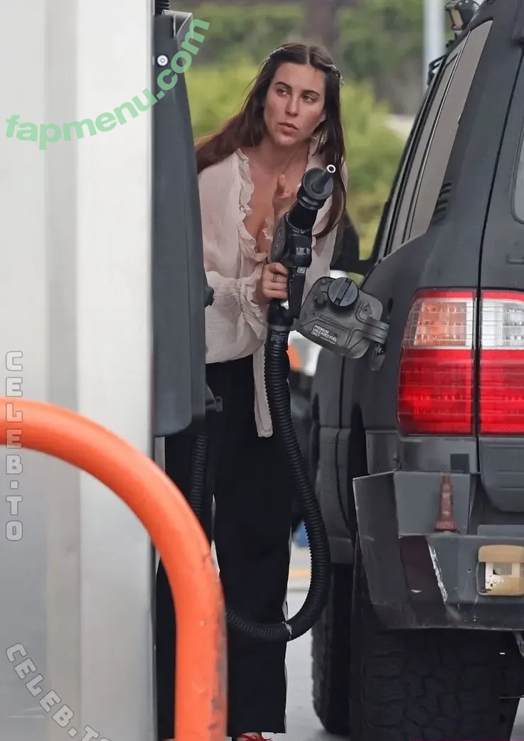 Scout Willis nude photo #0290 (Scout_Willis / scout.willis / scoutlaruewillis)