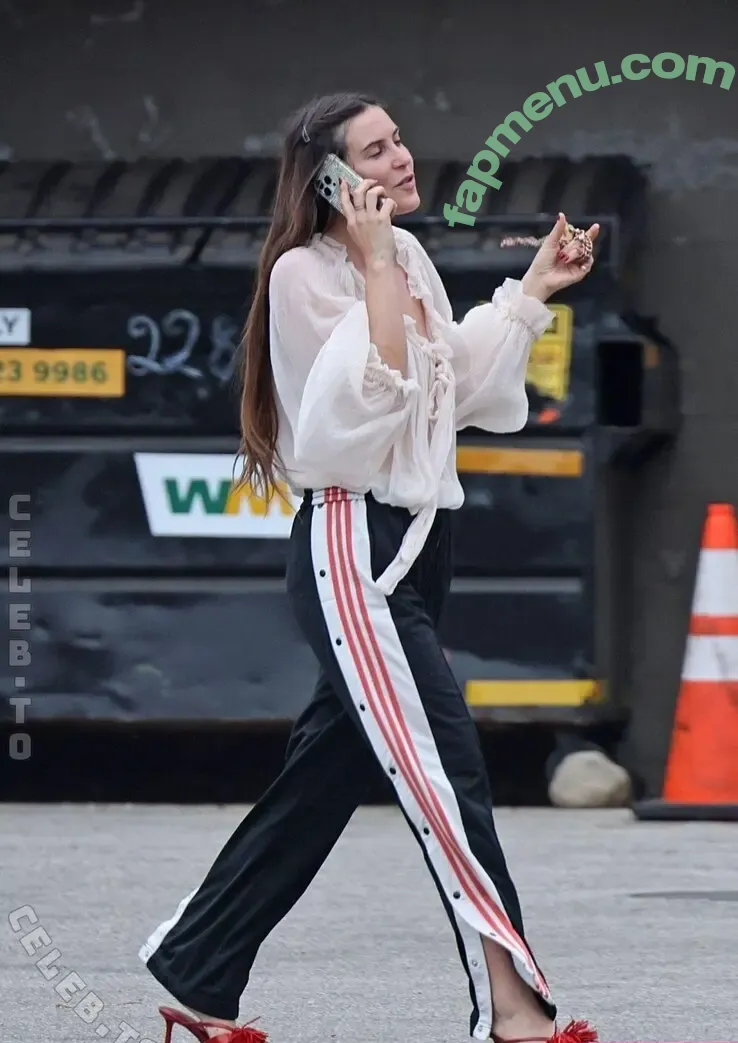 Scout Willis nude photo #0296 (Scout_Willis / scout.willis / scoutlaruewillis)