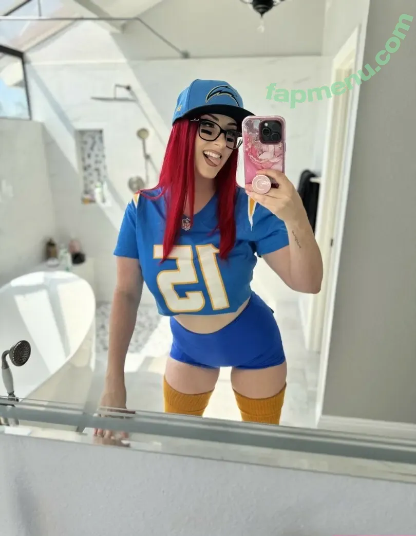 Scuba Steph nude photo #0041 (scuba.steph)