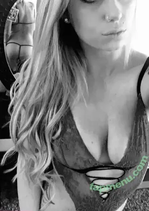  nude photo #0007