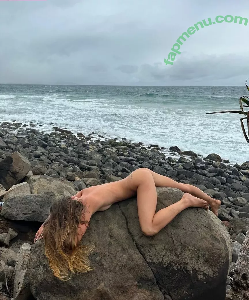 Seashark nude photo #0062 (Rhyflyz Aussie / _seabearr / seasharkkk)