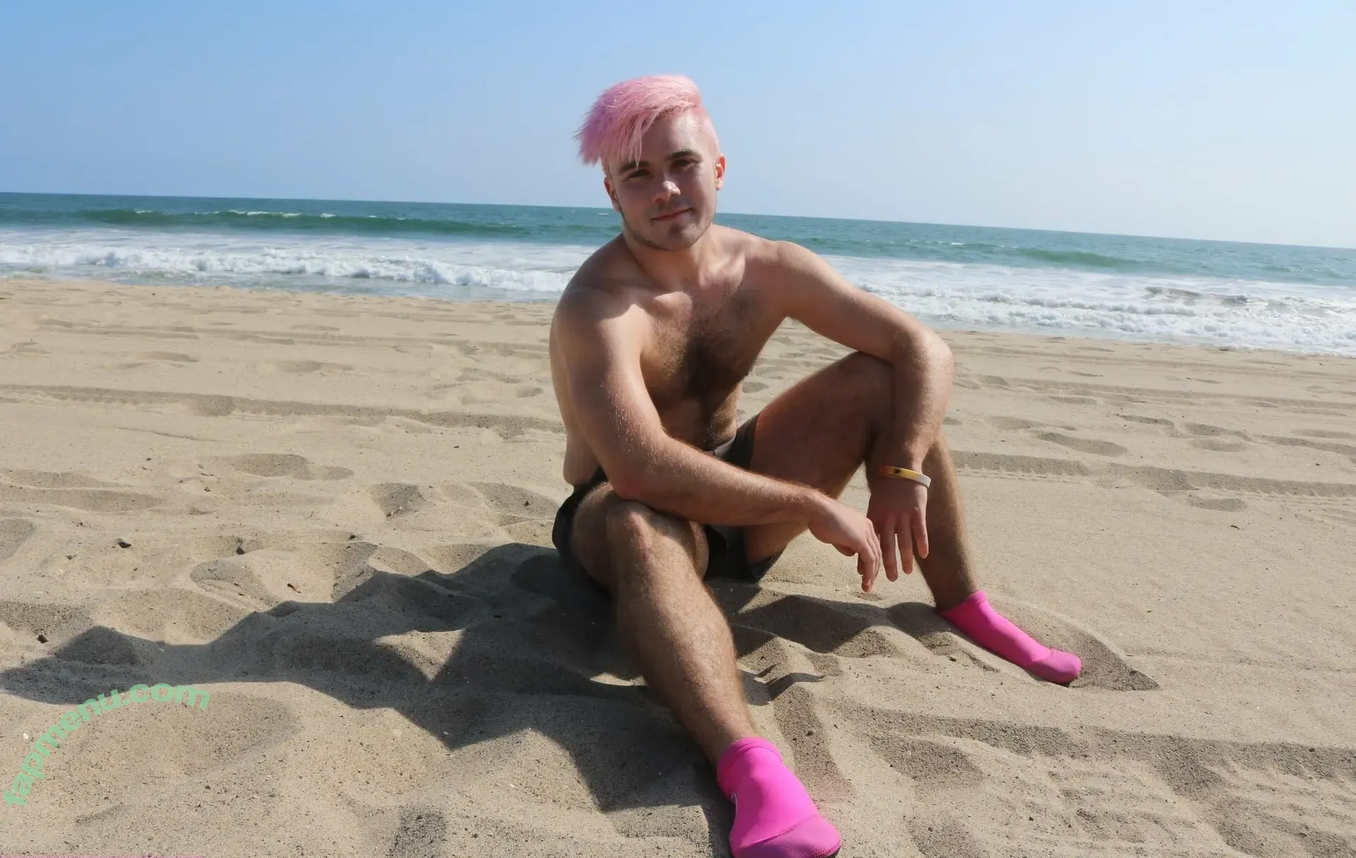 sebastiancalvin nude photo #0126 (seabassouttawater)