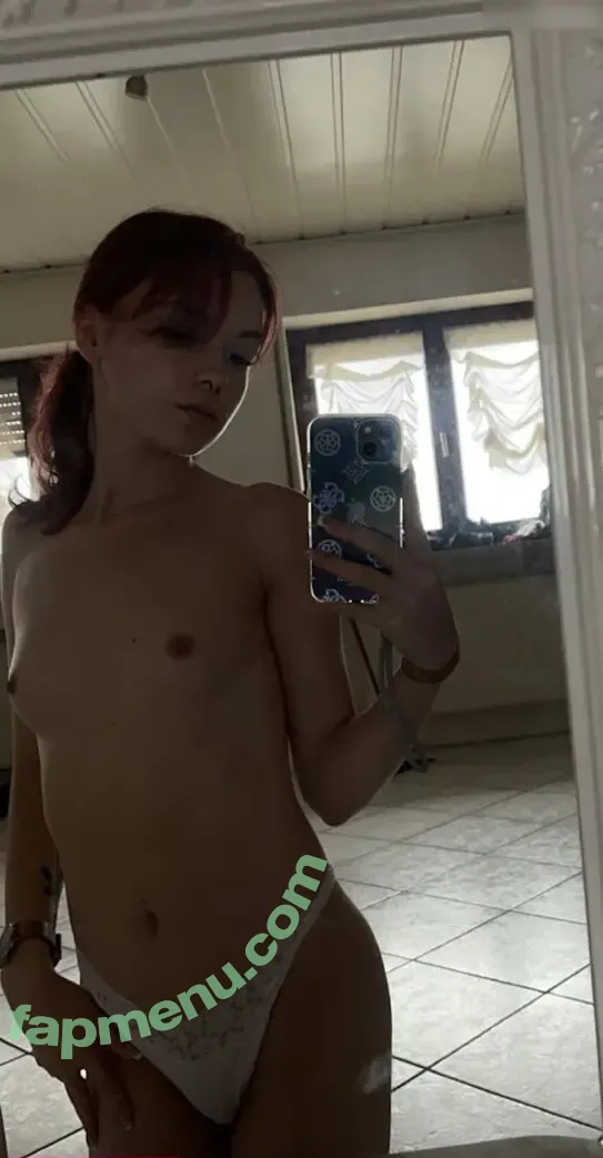 secret_hub_wue nude photo #0071 (secret_hub)