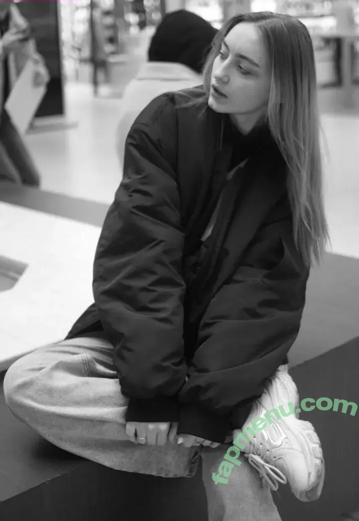 secrethustle голая photo #0048 (BeckiMacreno)