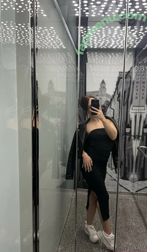 secretofema nude photo #0007 (eminkarosikova / emrosik_)