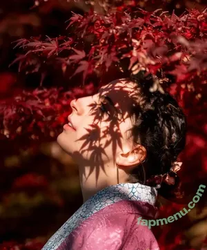 Seerasan / Sarah from Toyko Creative nude photo #0017