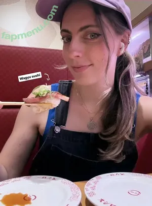 Seerasan / Sarah from Toyko Creative nude photo #0560