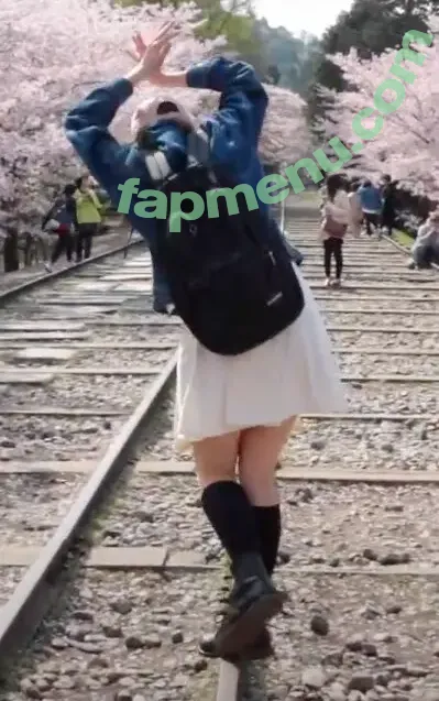 Seerasan nude photo #0044 (Sarah from Toyko Creative)