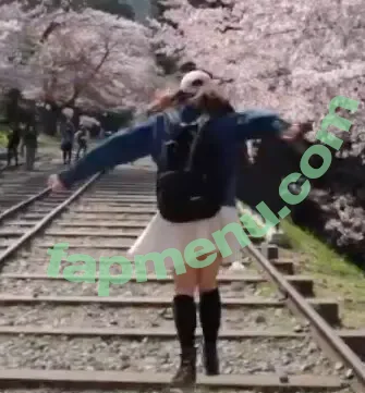 Seerasan nude photo #0046 (Sarah from Toyko Creative)