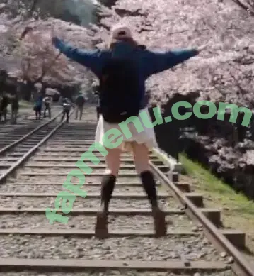 Seerasan nude photo #0050 (Sarah from Toyko Creative)