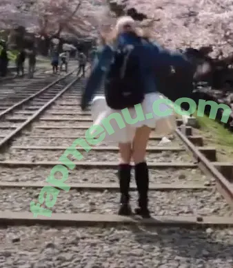 Seerasan nude photo #0055 (Sarah from Toyko Creative)