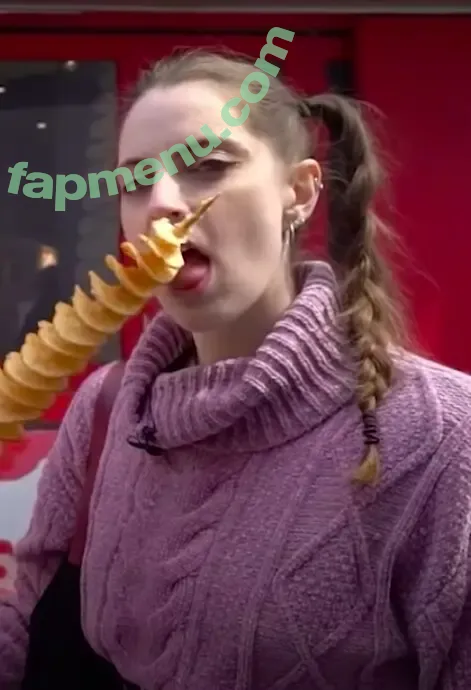 Seerasan nude photo #0079 (Sarah from Toyko Creative)