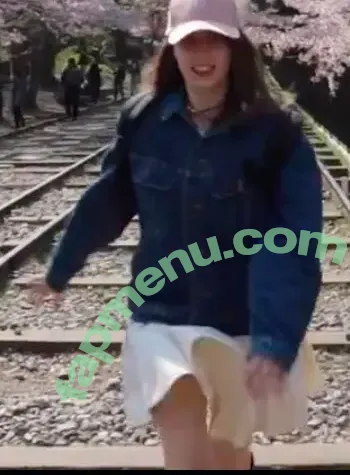 Seerasan nude photo #0088 (Sarah from Toyko Creative)