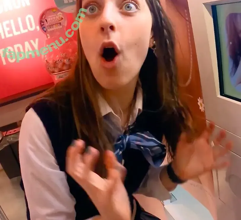 Seerasan nude photo #0187 (Sarah from Toyko Creative)