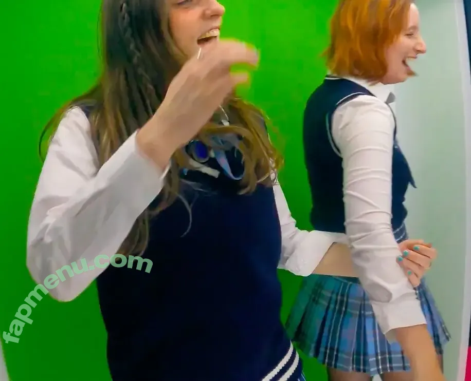 Seerasan nude photo #0197 (Sarah from Toyko Creative)