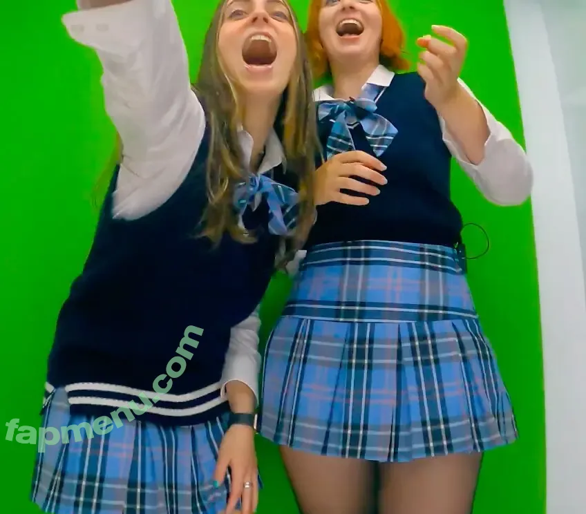 Seerasan nude photo #0224 (Sarah from Toyko Creative)