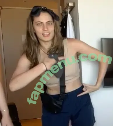 Seerasan nude photo #0242 (Sarah from Toyko Creative)