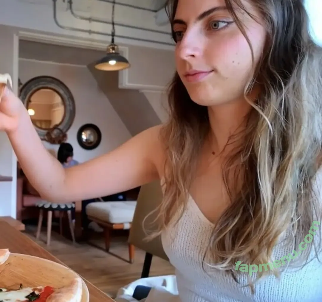 Seerasan nude photo #0556 (Sarah from Toyko Creative)