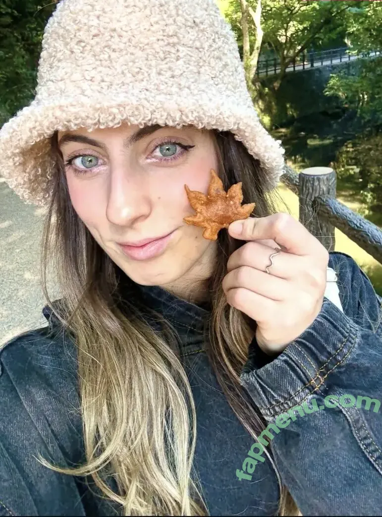 Seerasan nude photo #0580 (Sarah from Toyko Creative)