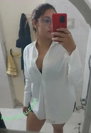 SeeratLuggani / seerattluggani nude photo #0011