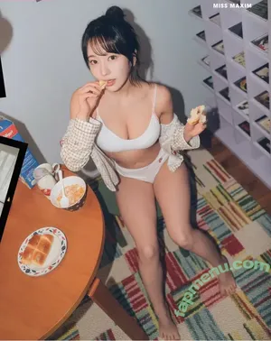 Sehirang nude photo #0099