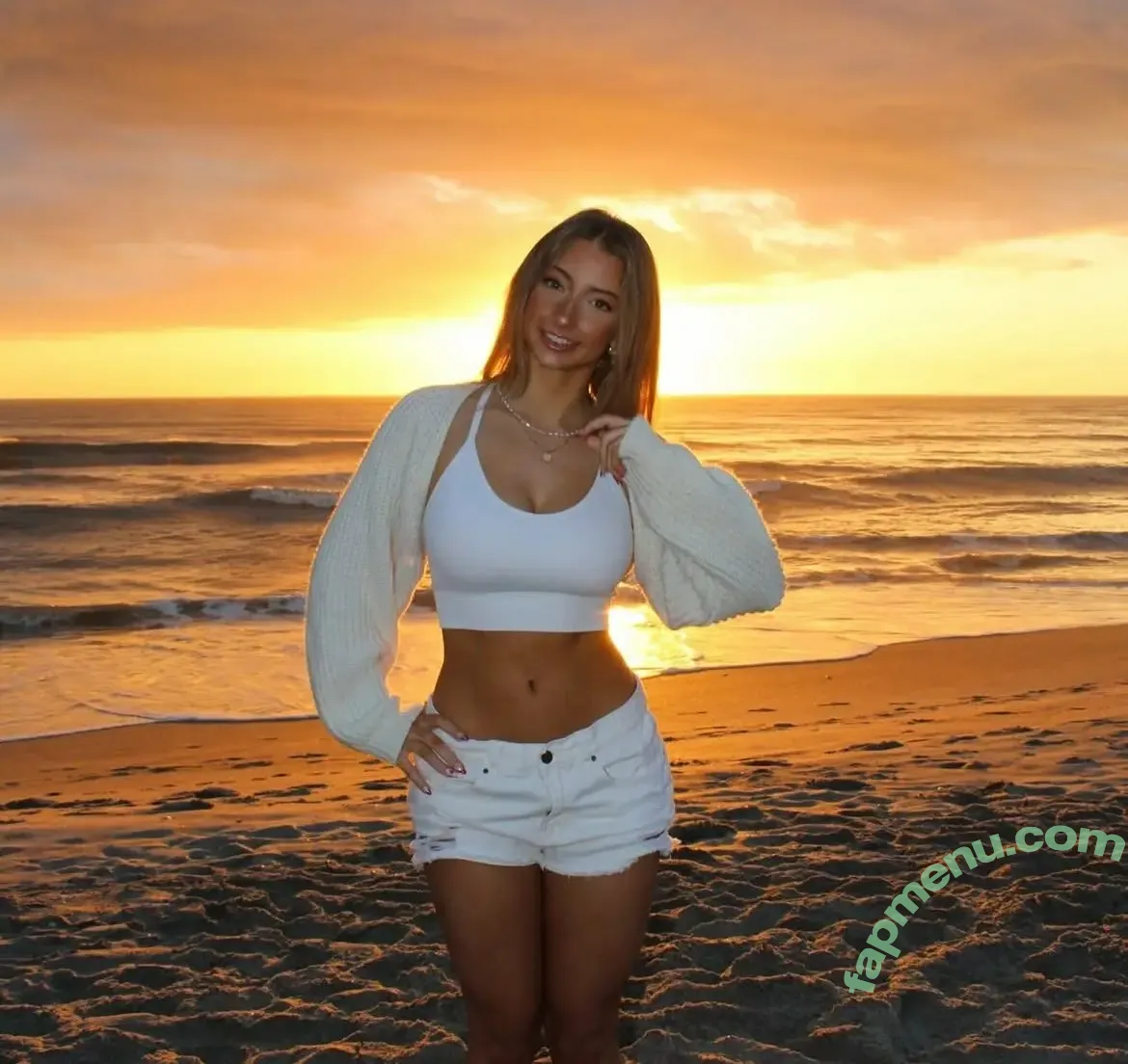 Selah Luper nude photo #0006 (Selah Luper)