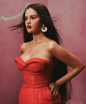 Selena Gomez / selena.gomez / selenagomez nude photo #0143