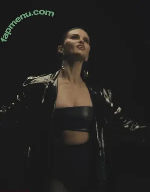 Selena Gomez / selena.gomez / selenagomez nude photo #0281