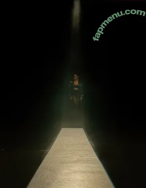 Selena Gomez / selena.gomez / selenagomez nude photo #0287